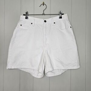 Liz Claiborne Women's White Shorts Classic Fit Size 10